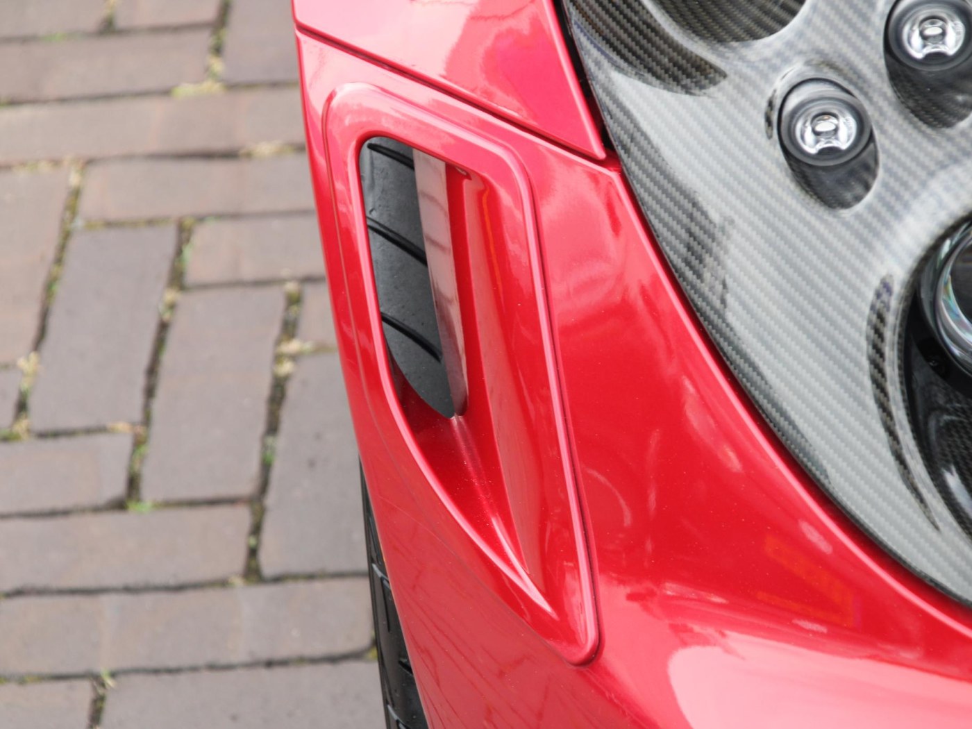 Alfa Romeo 4C TCT Launch Edition — foto 14 van 50