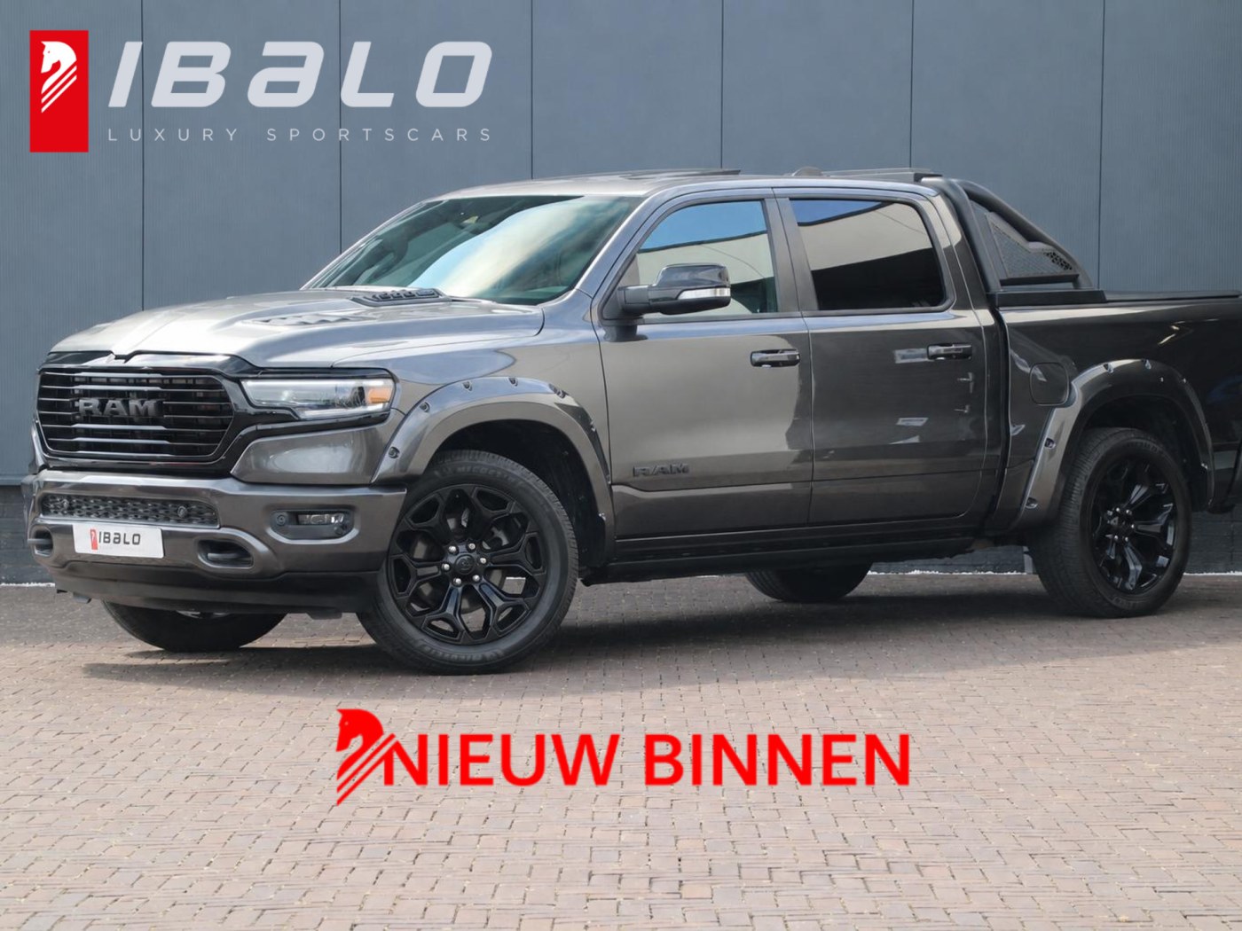 Dodge Ram 1500 5.7 V8 Crew Cab Limited Night Edition — foto 1 van 78