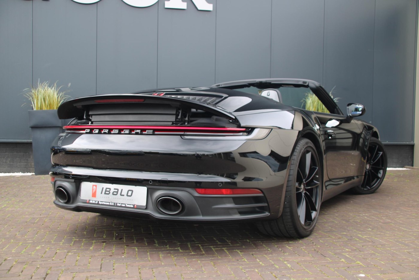 Porsche 911 Carrera S Cabrio (992) 450pk — foto 19 van 88