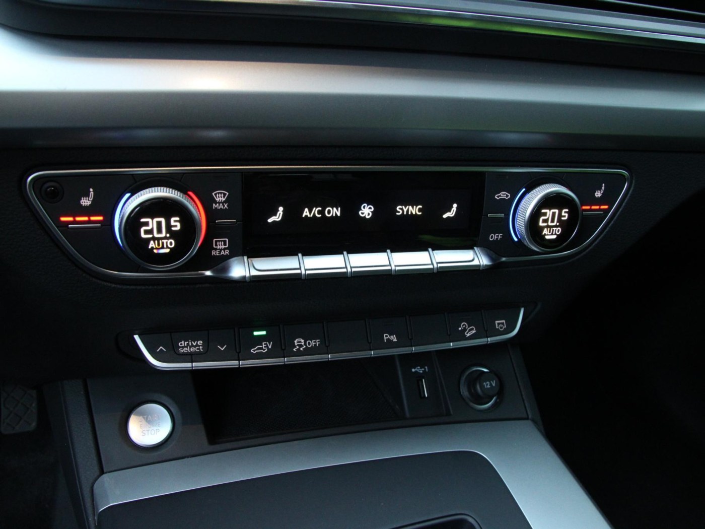 Audi Q5 50 TFSI e S edition | Trekhaak | Matrix LED | — foto 11 van 20