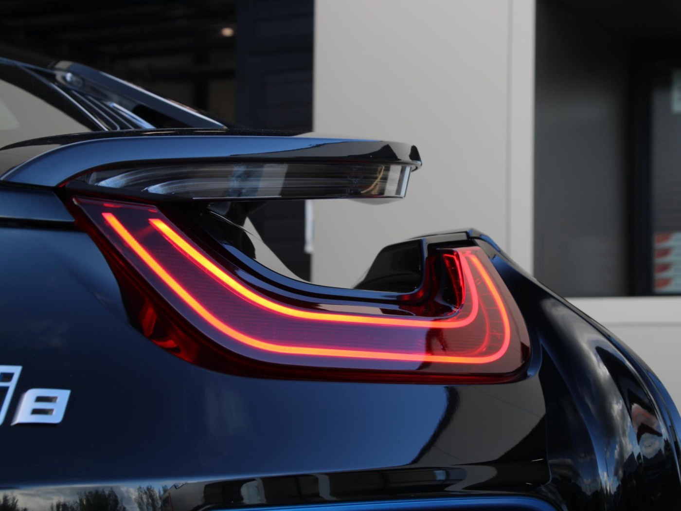 BMW i8 Pure Impulse — foto 13 van 56