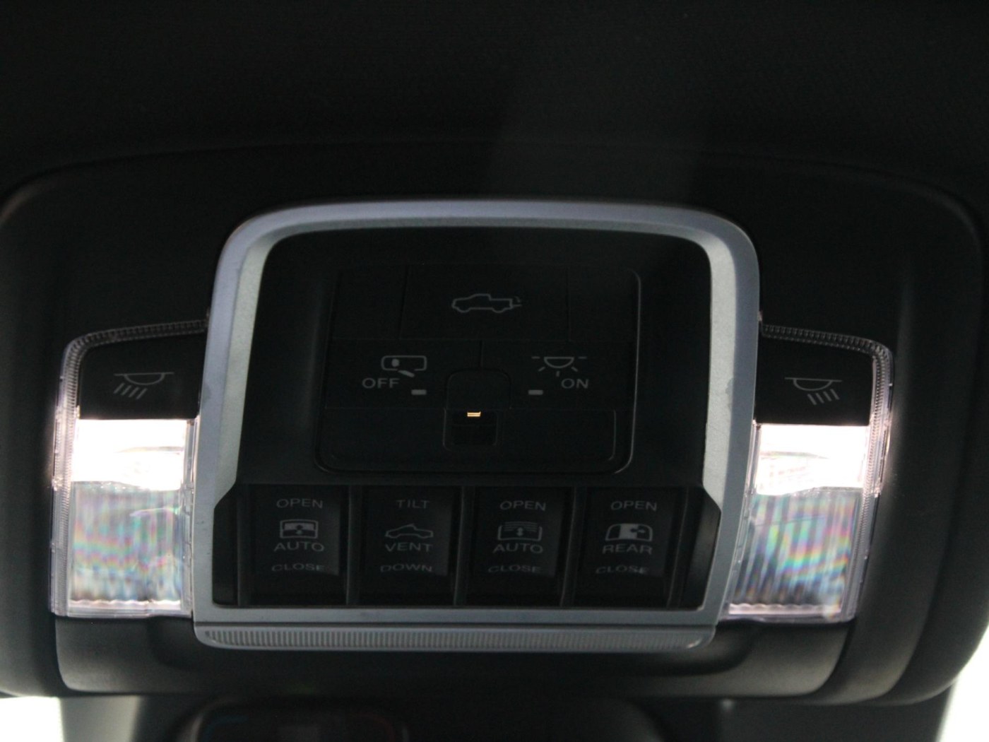 Dodge Ram 1500 5.7 V8 4x4 Crew Cab Laramie G/T — foto 44 van 56