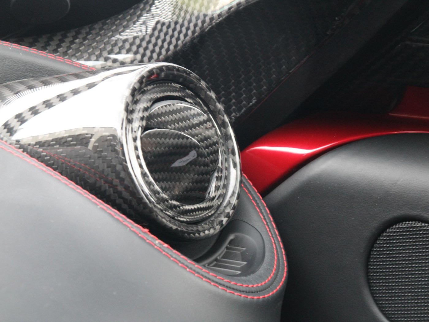 Alfa Romeo 4C TCT Launch Edition — foto 40 van 50