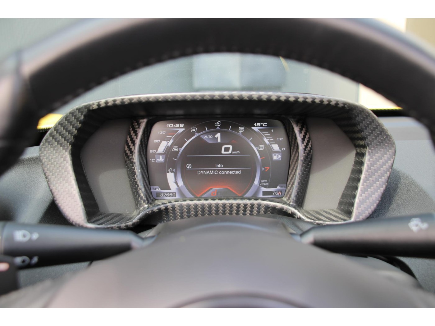 Alfa Romeo 4C Spider 1750TBI TCT — foto 27 van 38
