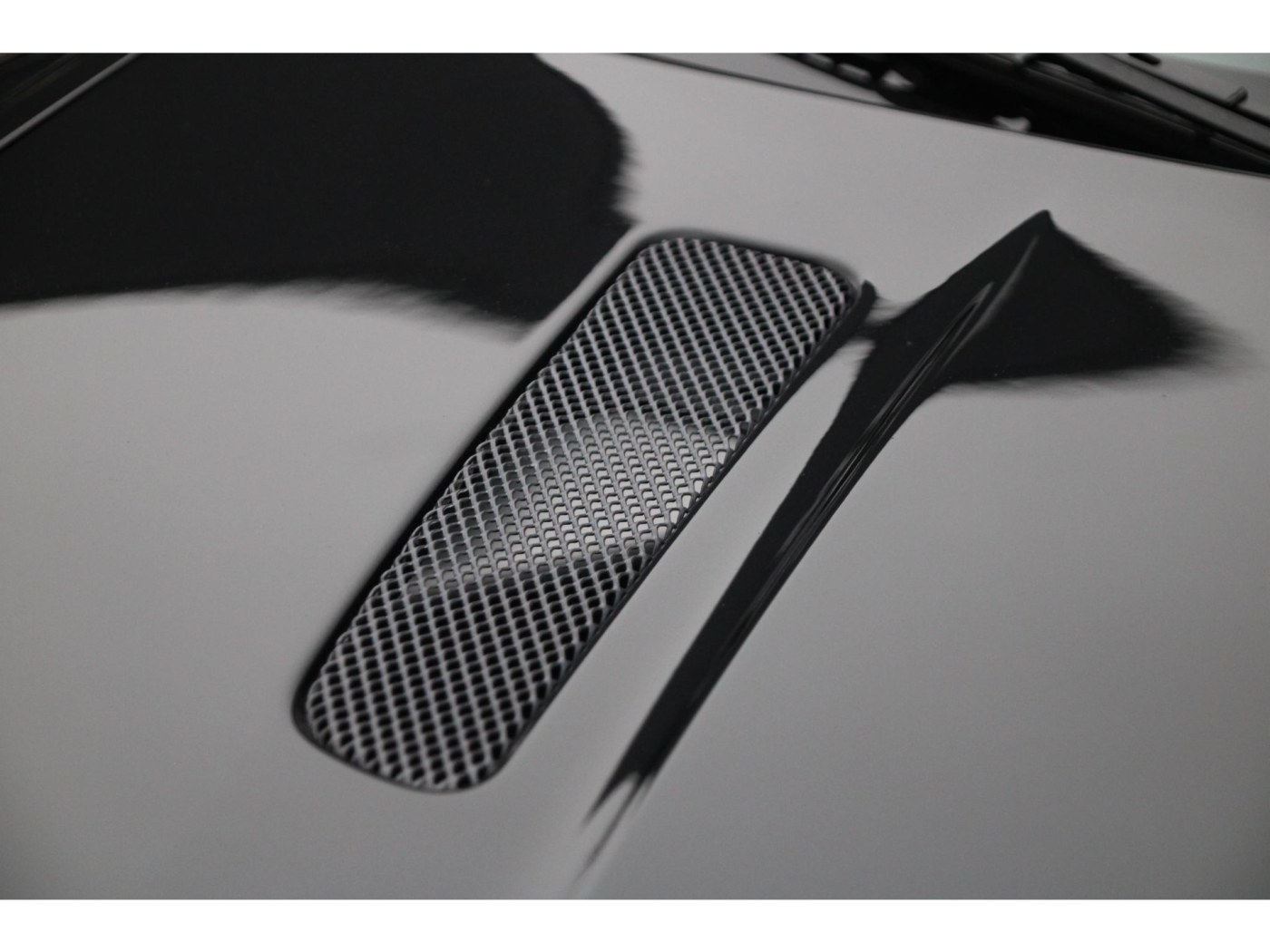 Aston Martin V8 Vantage V8 | NL-auto | Handbak 6 | 2e eigenaar | — foto 42 van 49