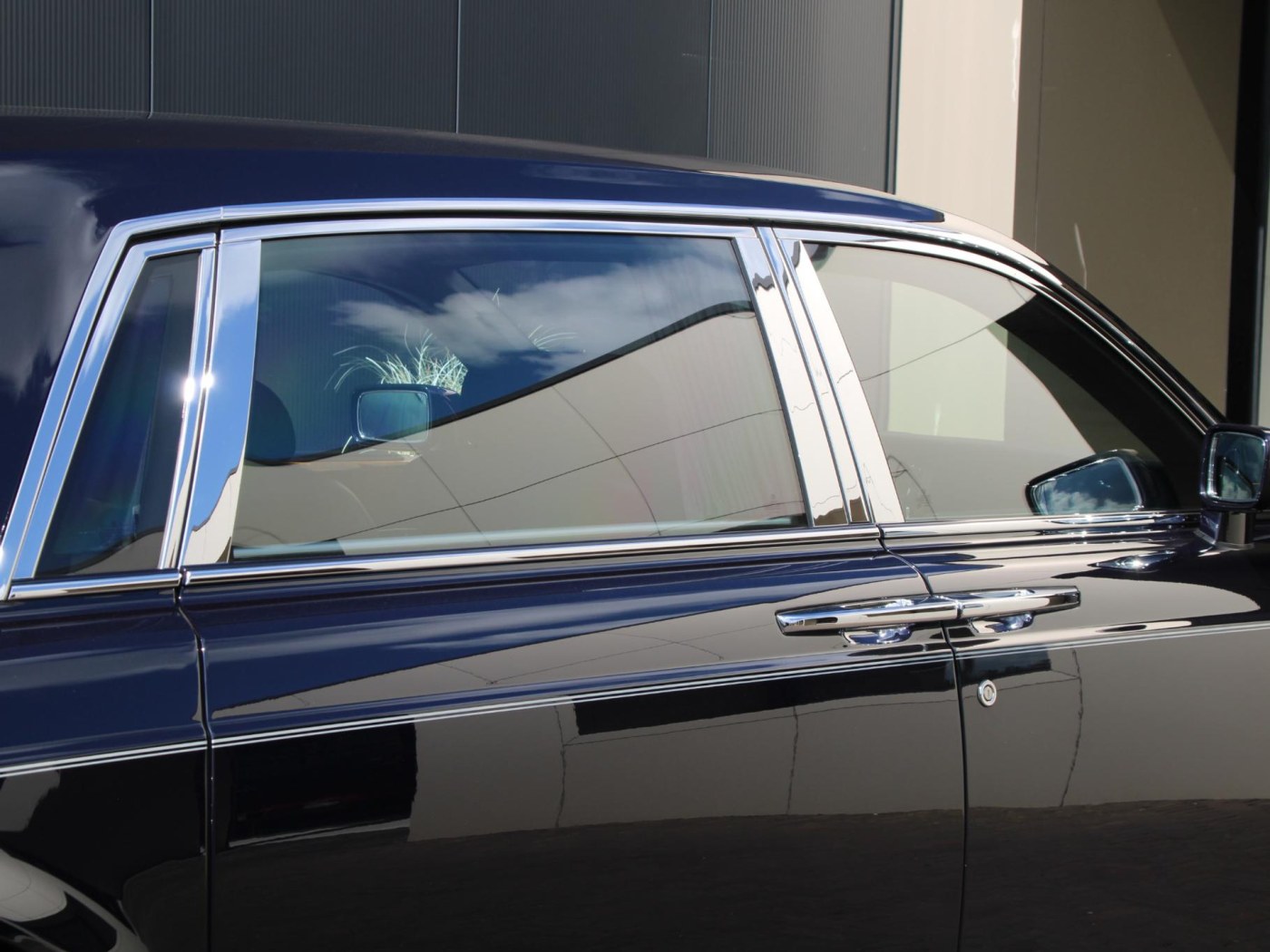 Rolls-Royce Phantom VII 6.75 EWB — foto 64 van 102
