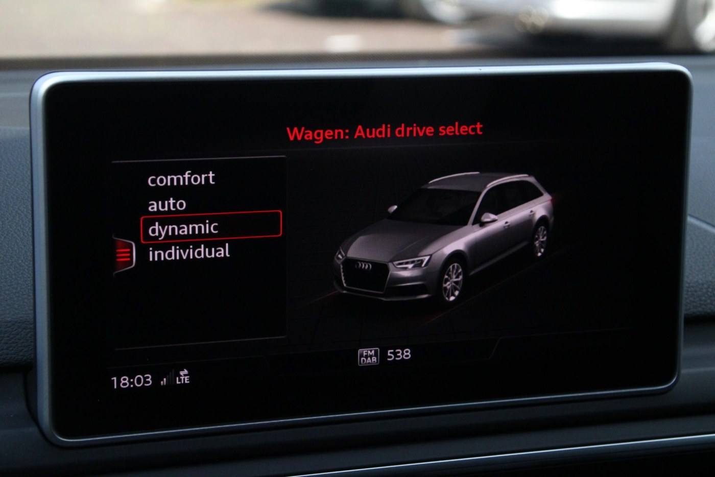 Audi RS4 Avant 2.9 TFSI quattro — foto 32 van 67