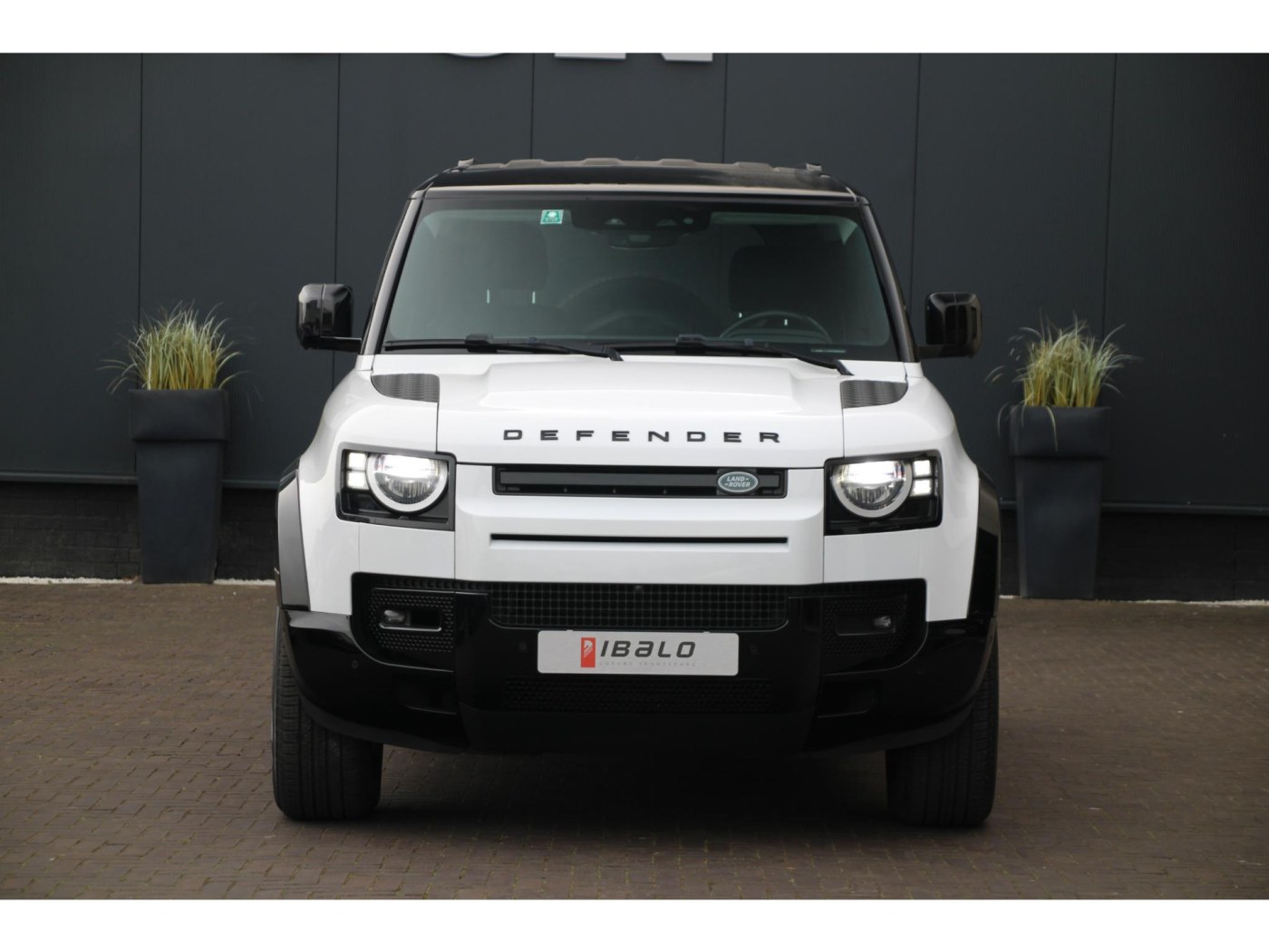 Land Rover Defender 90 D250 | Grijs Kenteken | BPM Vrij | — foto 7 van 13