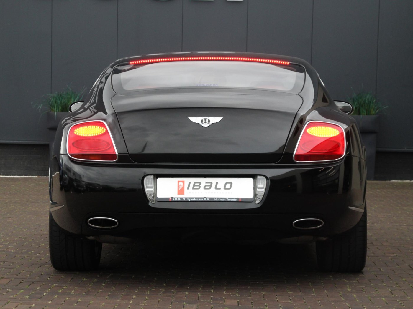 Bentley Continental GT W12 560pk — foto 9 van 30