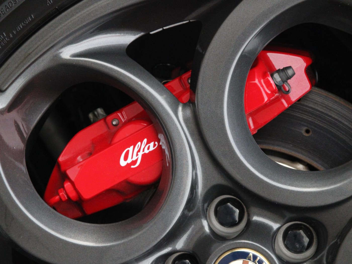 Alfa Romeo 4C TCT Launch Edition — foto 20 van 50