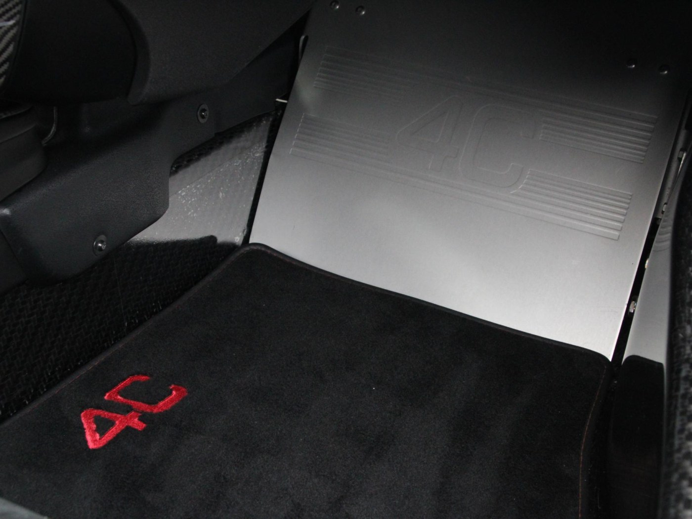 Alfa Romeo 4C TCT Launch Edition — foto 48 van 50