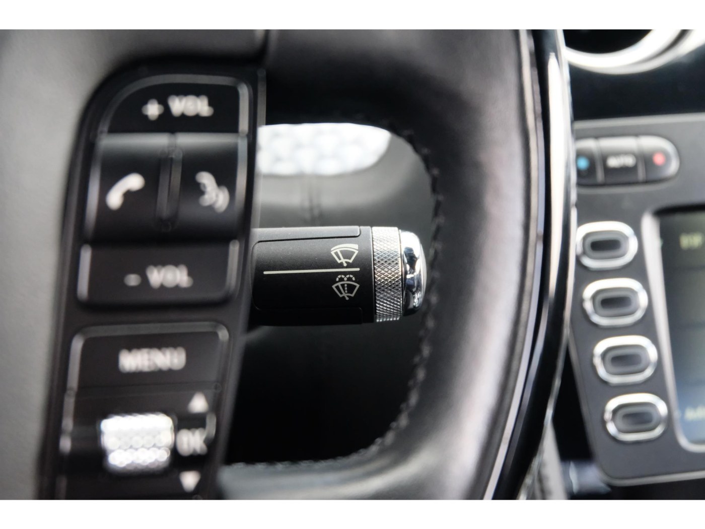 Bentley Continental Flying Spur W12 560pk — foto 31 van 44