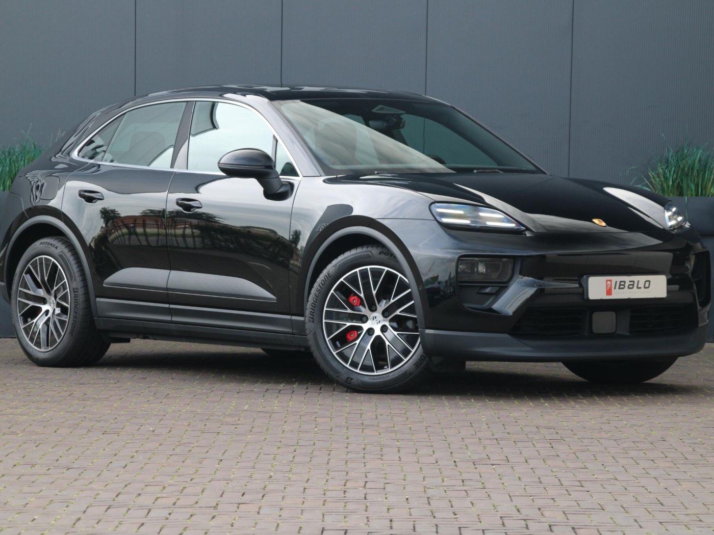 Porsche Macan 4 S 100 kWh — foto 9 van 50
