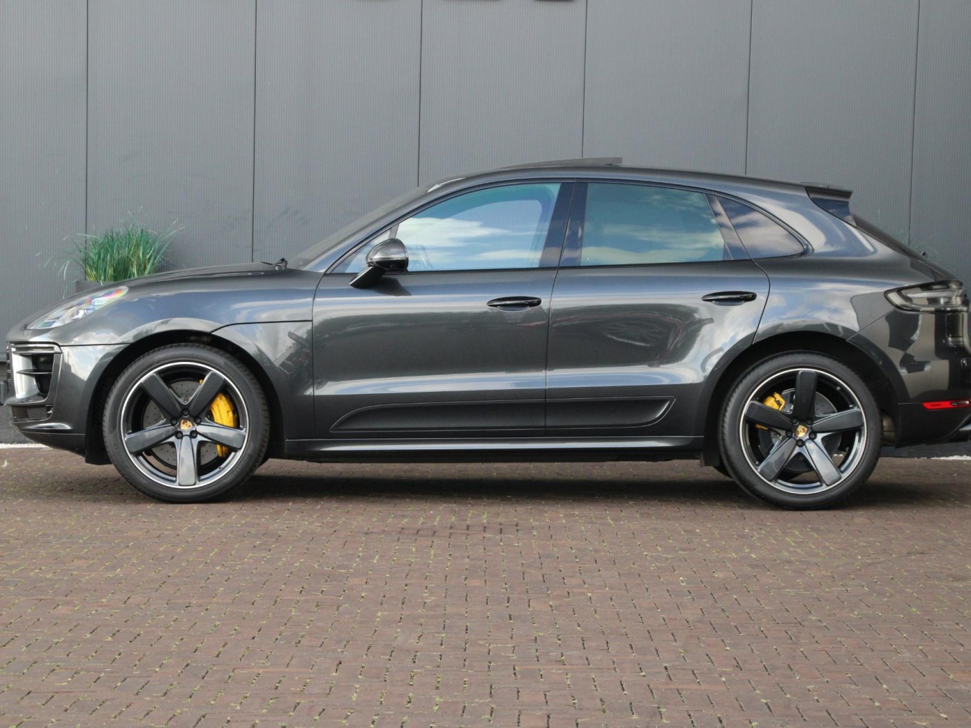 Porsche Macan 2.9 Turbo — foto 13 van 73