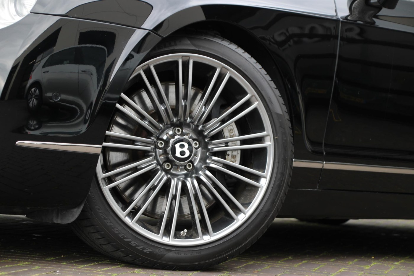 Bentley Continental Flying Spur W12 560pk — foto 6 van 44