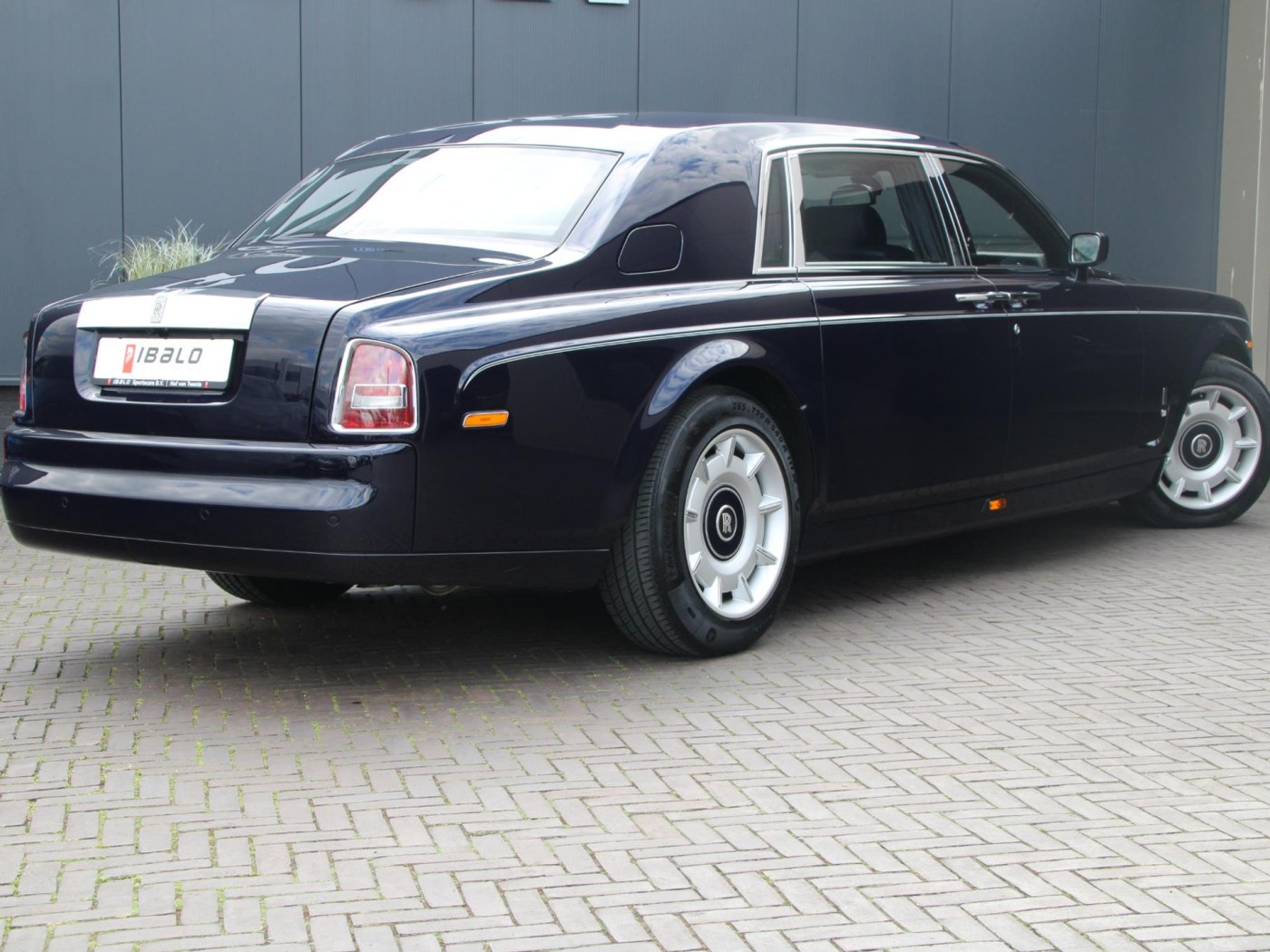 Rolls-Royce Phantom VII 6.75 EWB — foto 2 van 102