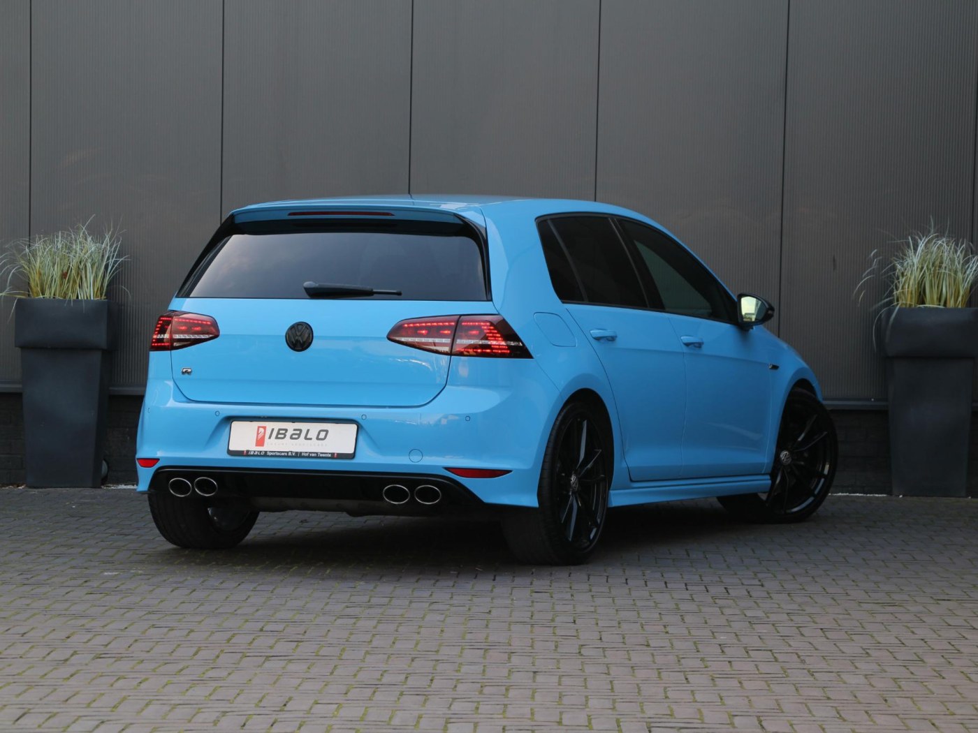 Volkswagen Golf 2.0 TSI R 4Motion | R512 Licht Blau | Dynaudio | — foto 2 van 35