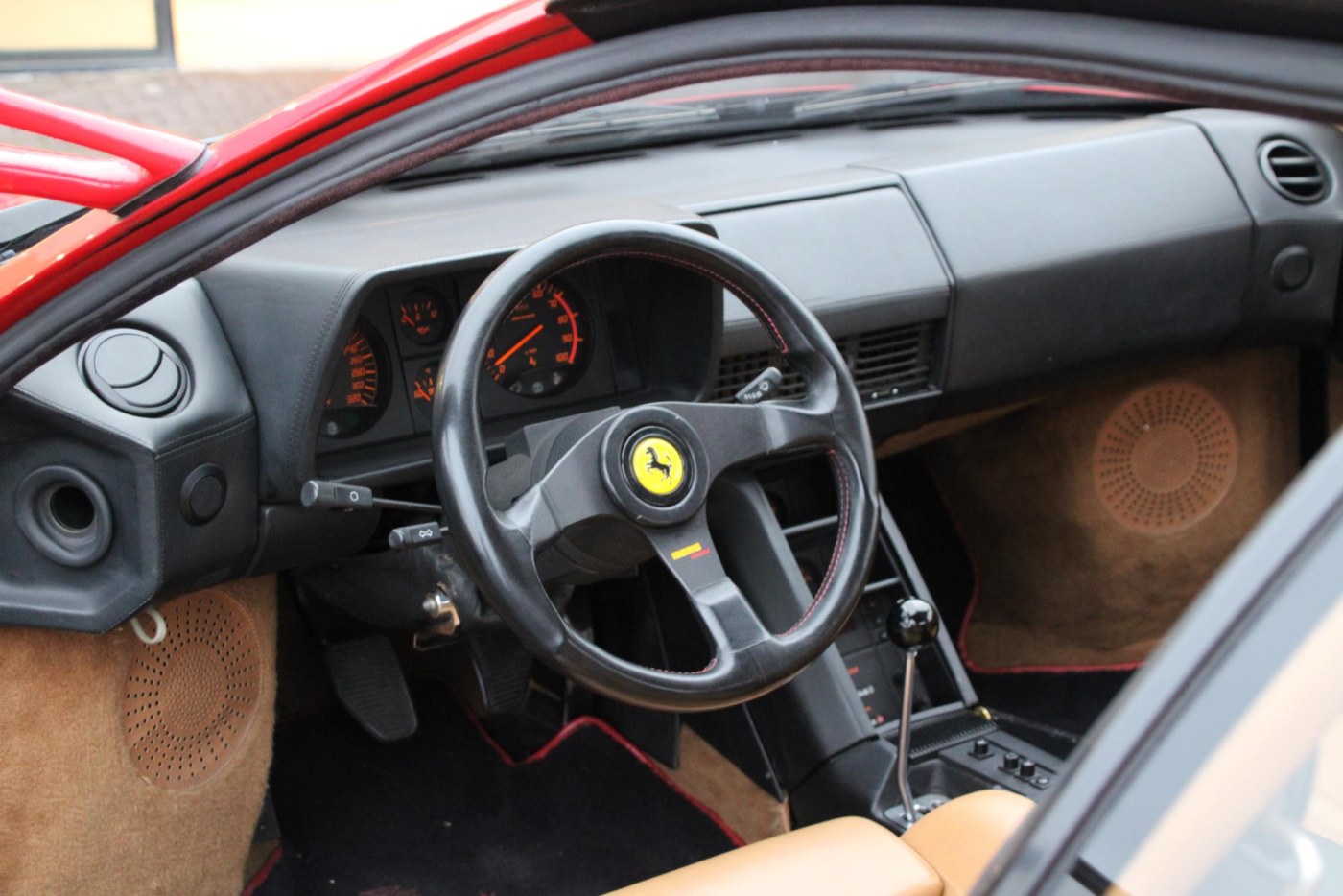 Ferrari Testarossa — foto 3 van 29
