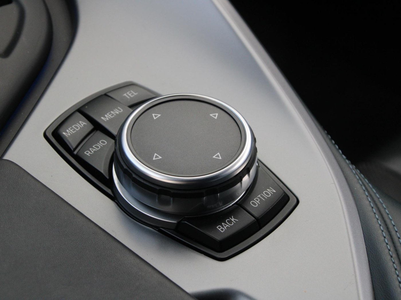 BMW i8 Pure Impulse — foto 43 van 56