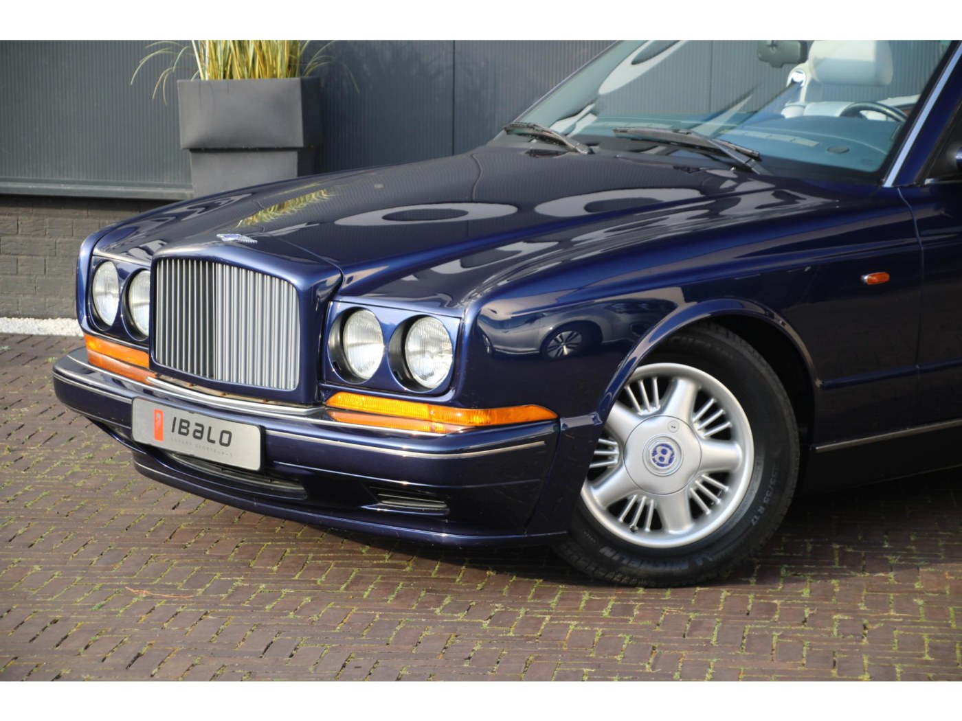 Bentley Azure 6.75 V8 Convertible | 390pk | 750Nm | Youngtimer | Historie | — foto 40 van 44