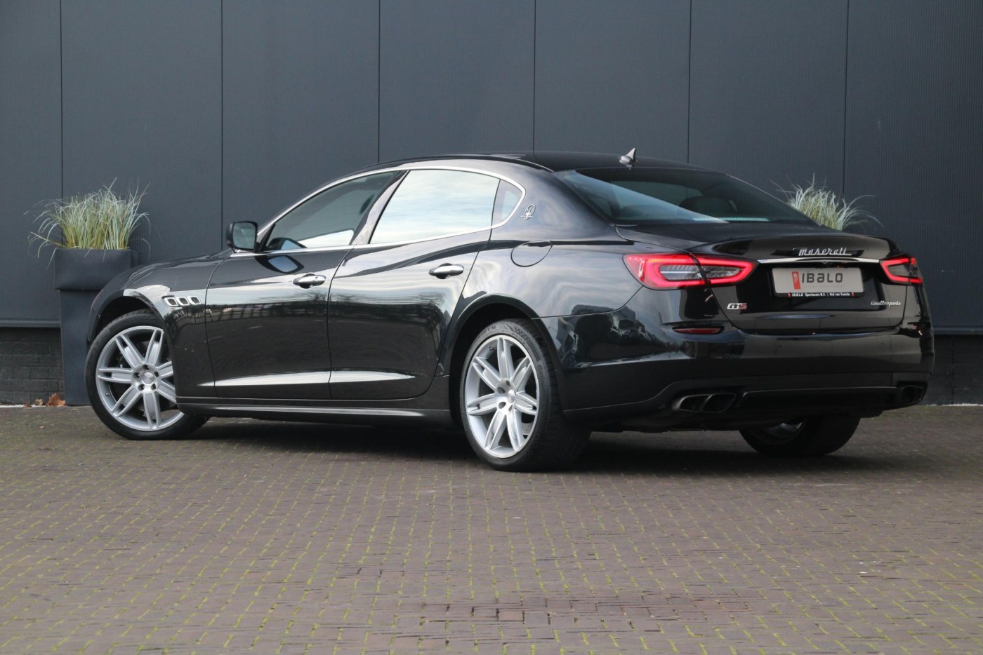 Maserati Quattroporte 3.8 V8 GTS — foto 31 van 48