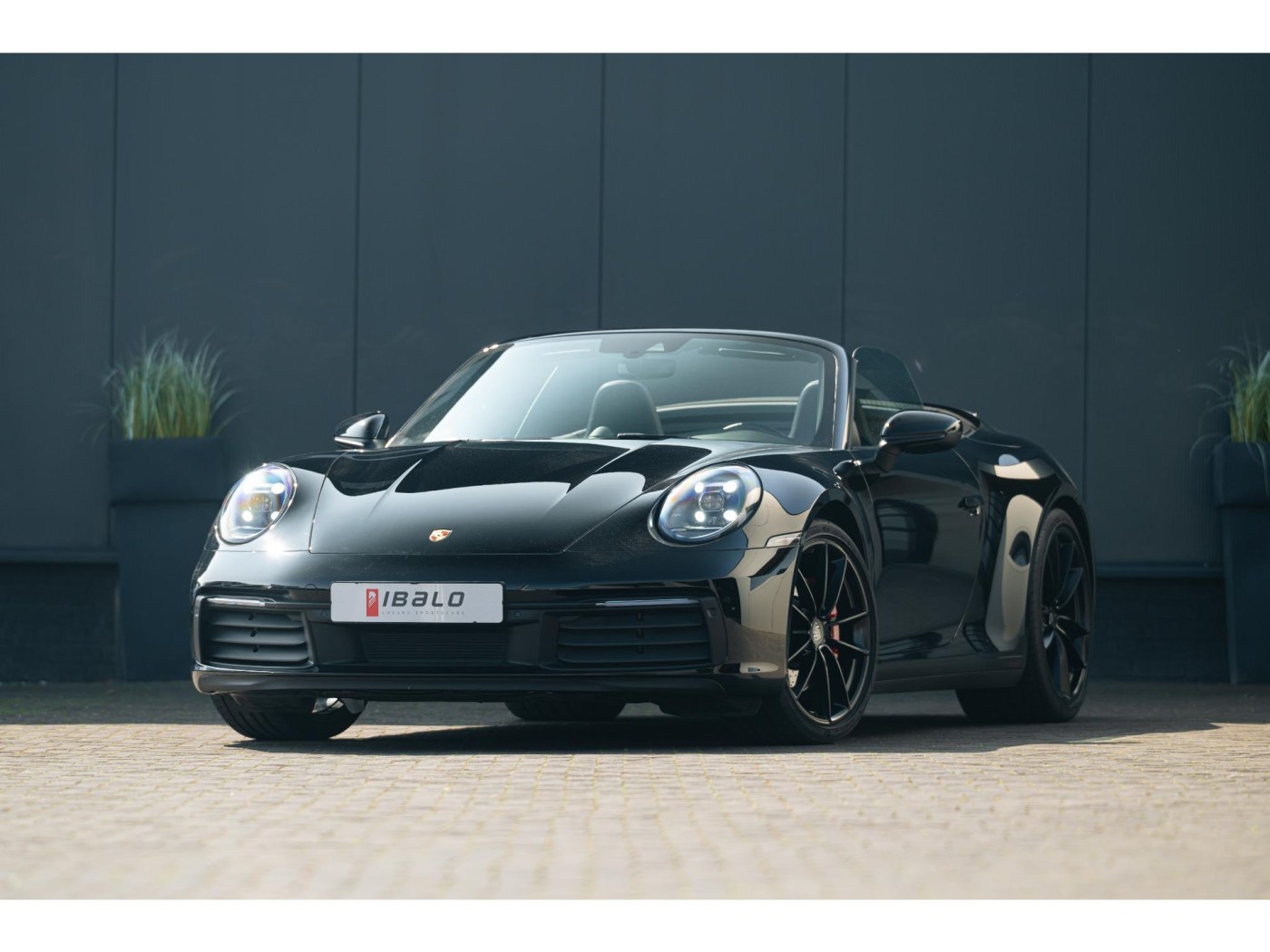 Porsche 911 Carrera S Cabrio (992) 450pk | Sport Chrono | Sportuitlaat | Stoelventilatie | — foto 2 van 88