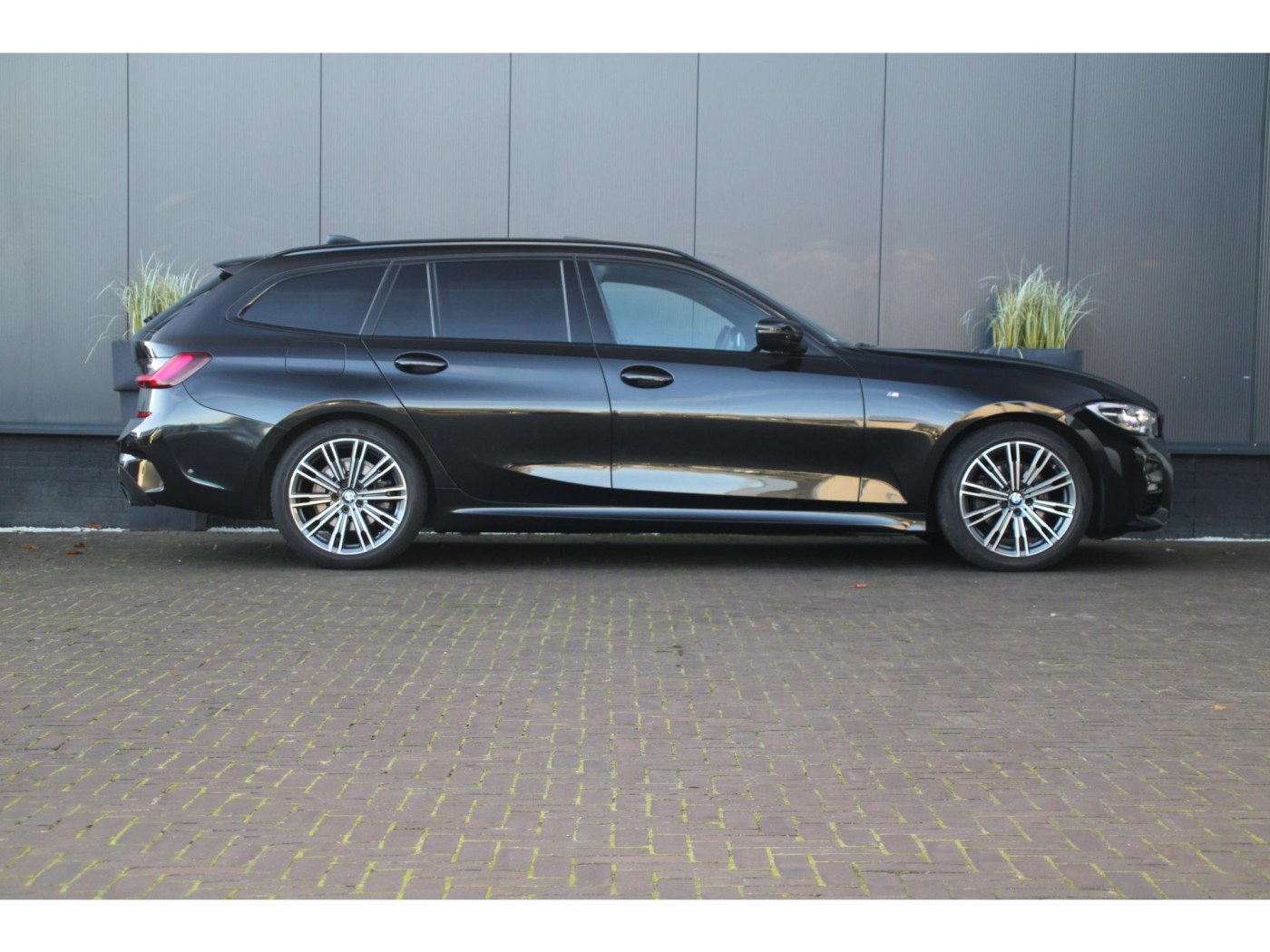 BMW 3-serie Touring 320i M-Sport | Panoramadak | HIFI | BTW-auto | — foto 15 van 39