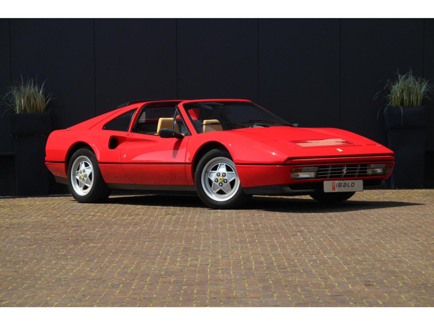 Ferrari 328 GTS | Volledige Ferrari-map | pirelli banden | — foto 16 van 60