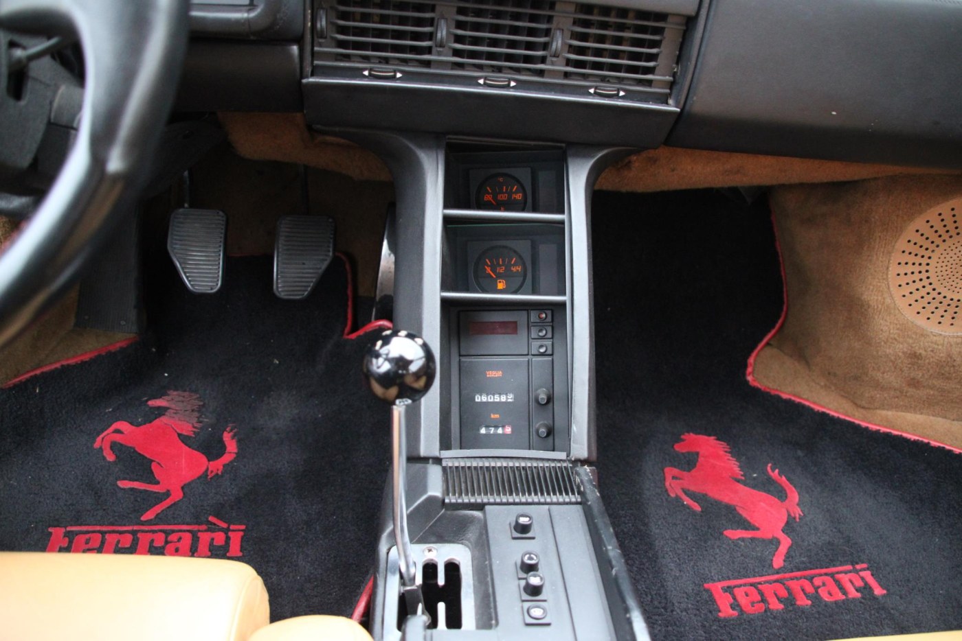 Ferrari Testarossa — foto 15 van 29
