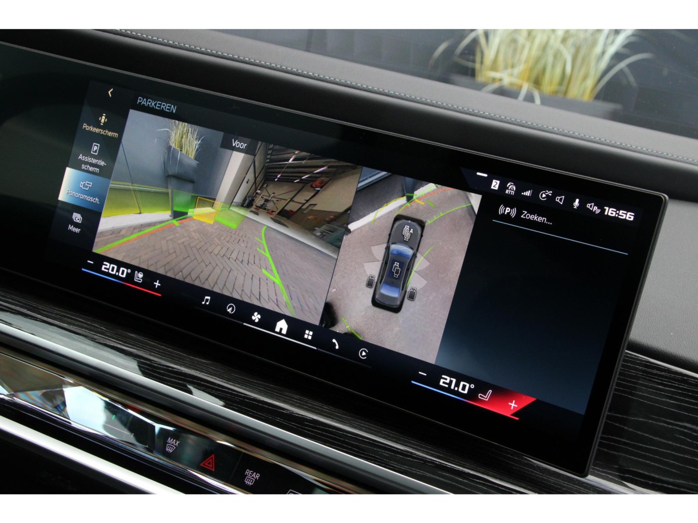 BMW 7-serie M760e xDrive M-Sport Pro — foto 15 van 34