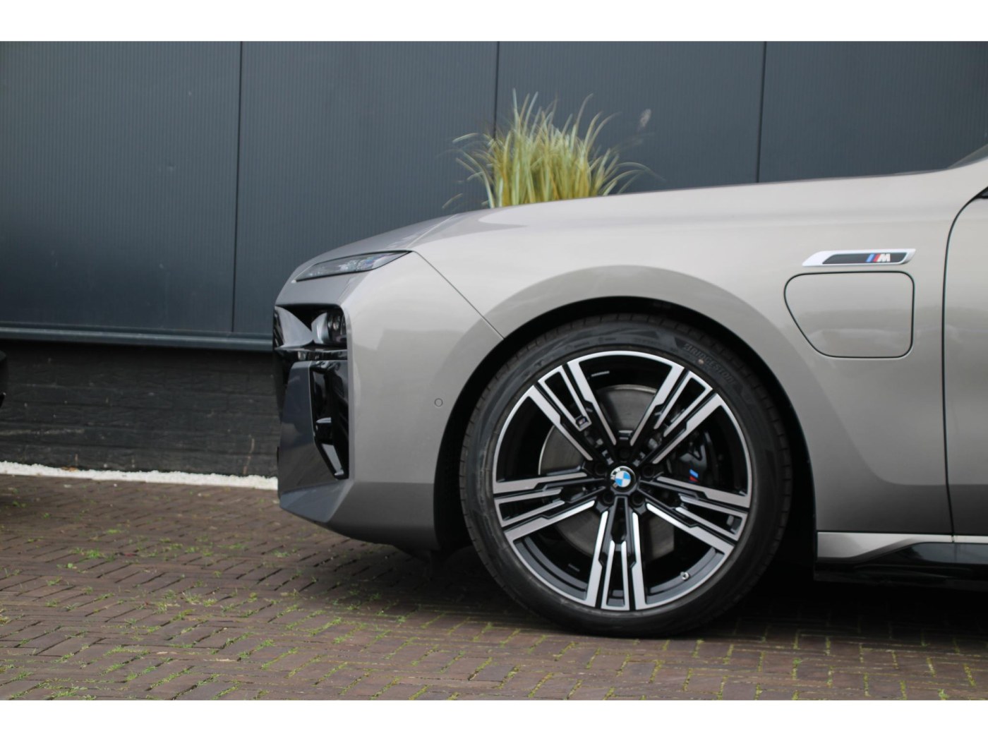 BMW 7-serie M760e xDrive | M-Sport Pro | Executive Lounge | — foto 22 van 43