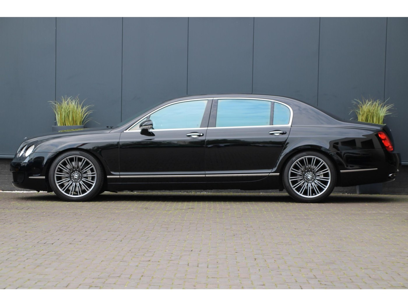 Bentley Continental Flying Spur W12 560pk — foto 7 van 44