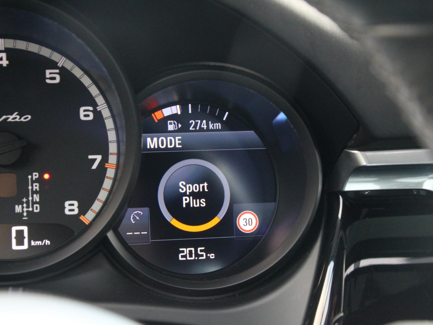 Porsche Macan 2.9 Turbo — foto 23 van 73