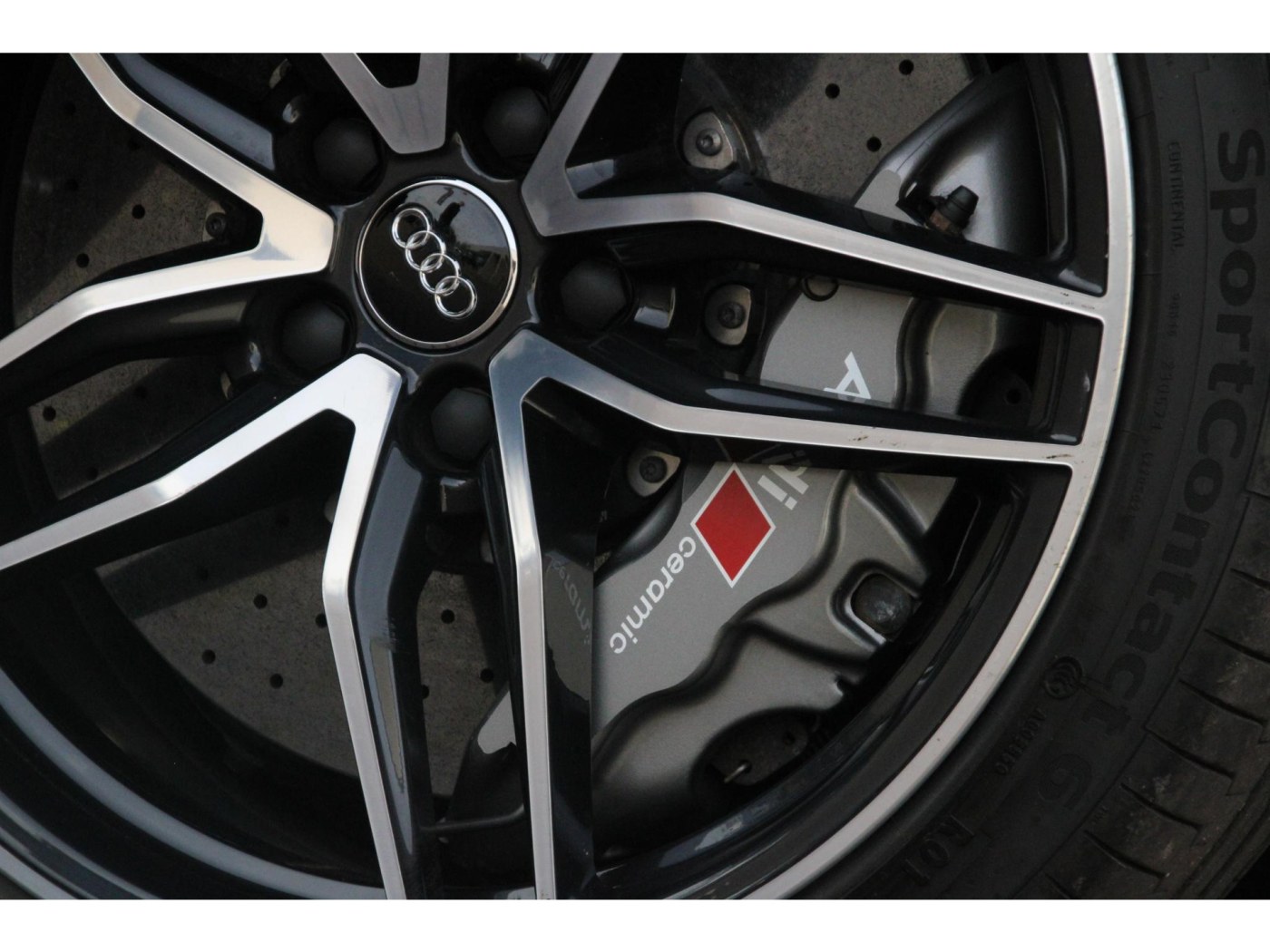 Audi R8 5.2 FSI quattro Plus | Dealer Onderh | B&O | Sportuitlaat | — foto 9 van 46