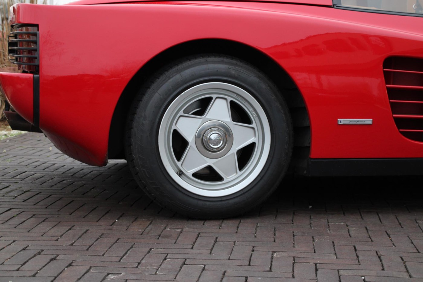 Ferrari Testarossa — foto 24 van 29