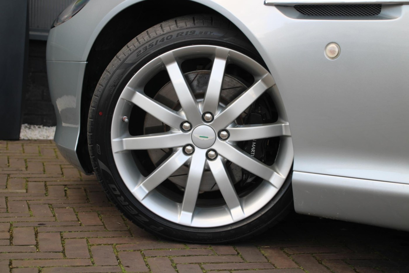 Aston Martin DB9 Volante 5.9 V12 Touchtronic — foto 28 van 33